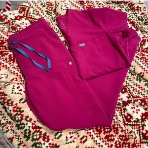 FIGS - Raspberry Sorbet Set with Blue Drawstring